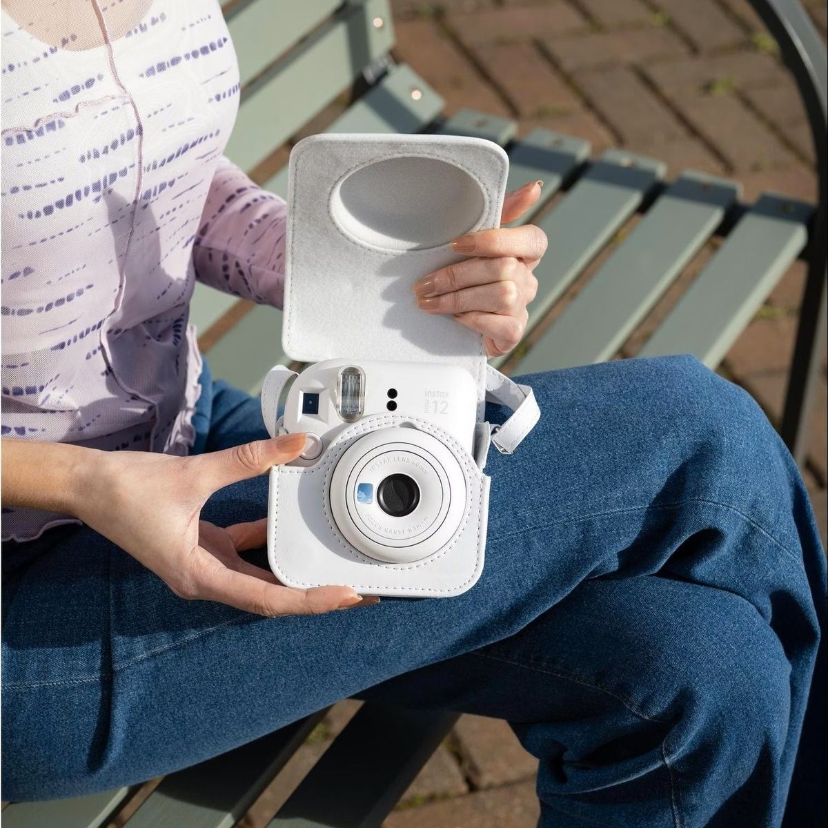 Подарочный набор №1 Fujifilm INSTAX Mini 12 + чехол + кассета на 10 кадров &mdash; Белый IM12-SET1-WHT фото
