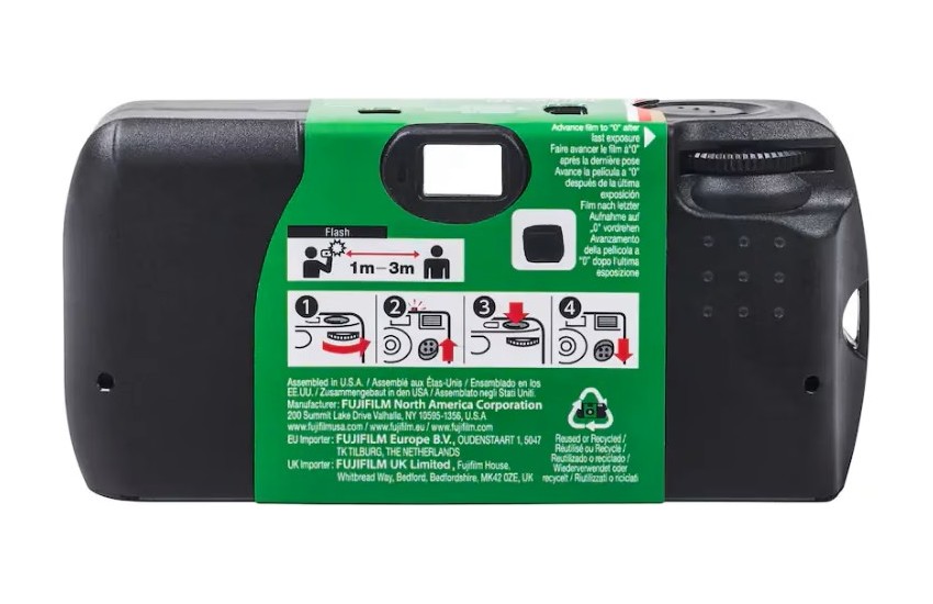 Задняя сторона Fujifilm QuickSnap Flash 400 с инструкцией по использованию