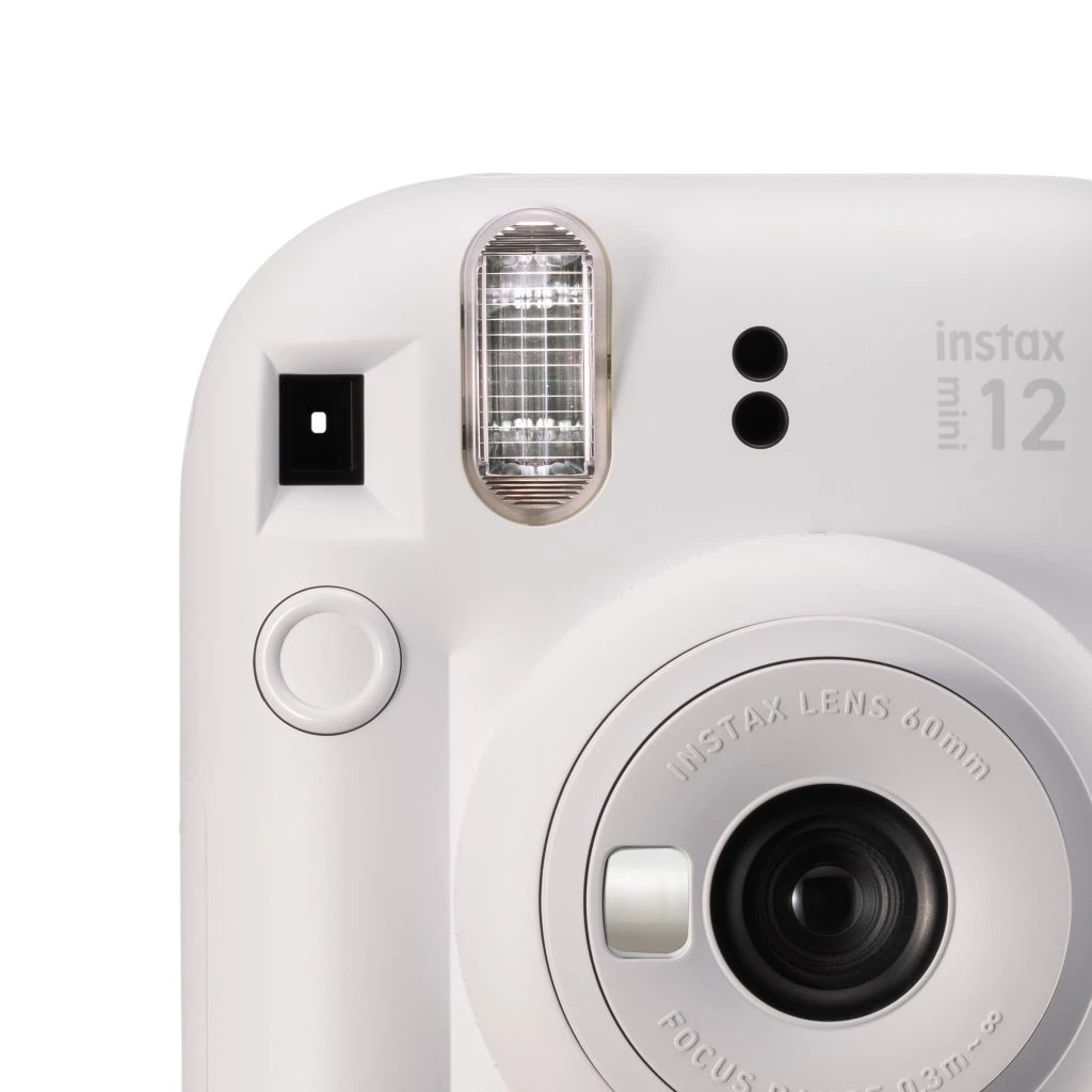 Фронтальный вид Fujifilm INSTAX MINI 12 Clay White