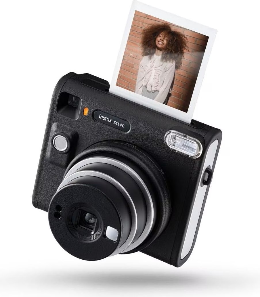 Fujifilm INSTAX SQUARE SQ40 Black із надрукованою квадратною фотографією