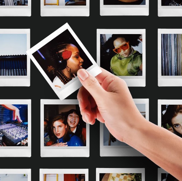 Колекція квадратних фотографій формату Fujifilm INSTAX Square