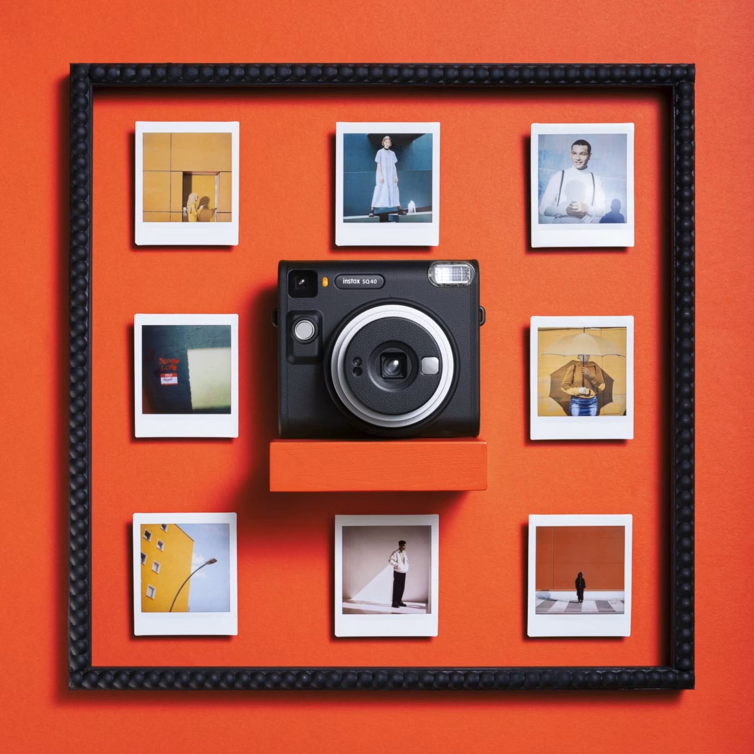 Fujifilm INSTAX SQUARE SQ40 Black і квадратні фотографії в декоративній рамці