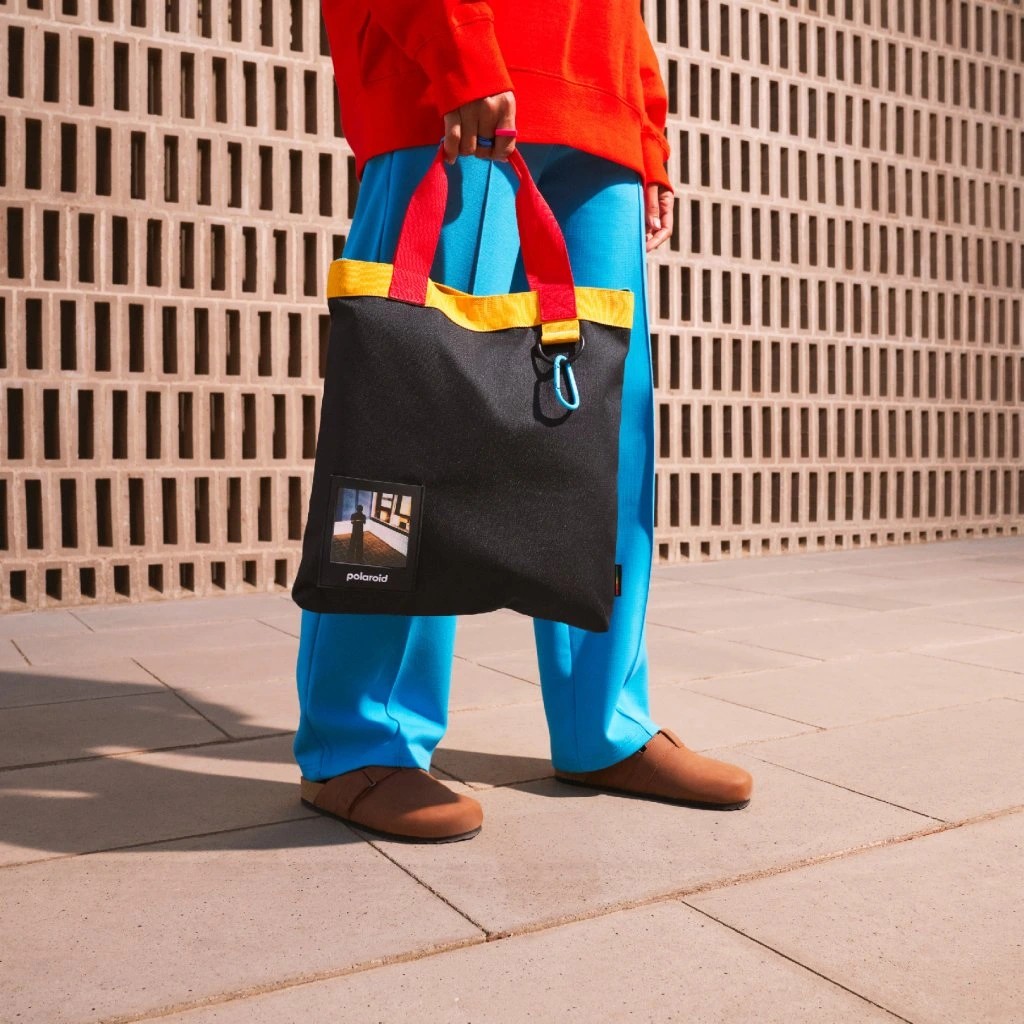 Polaroid Ripstop Tote Bag Black в повседневном образе