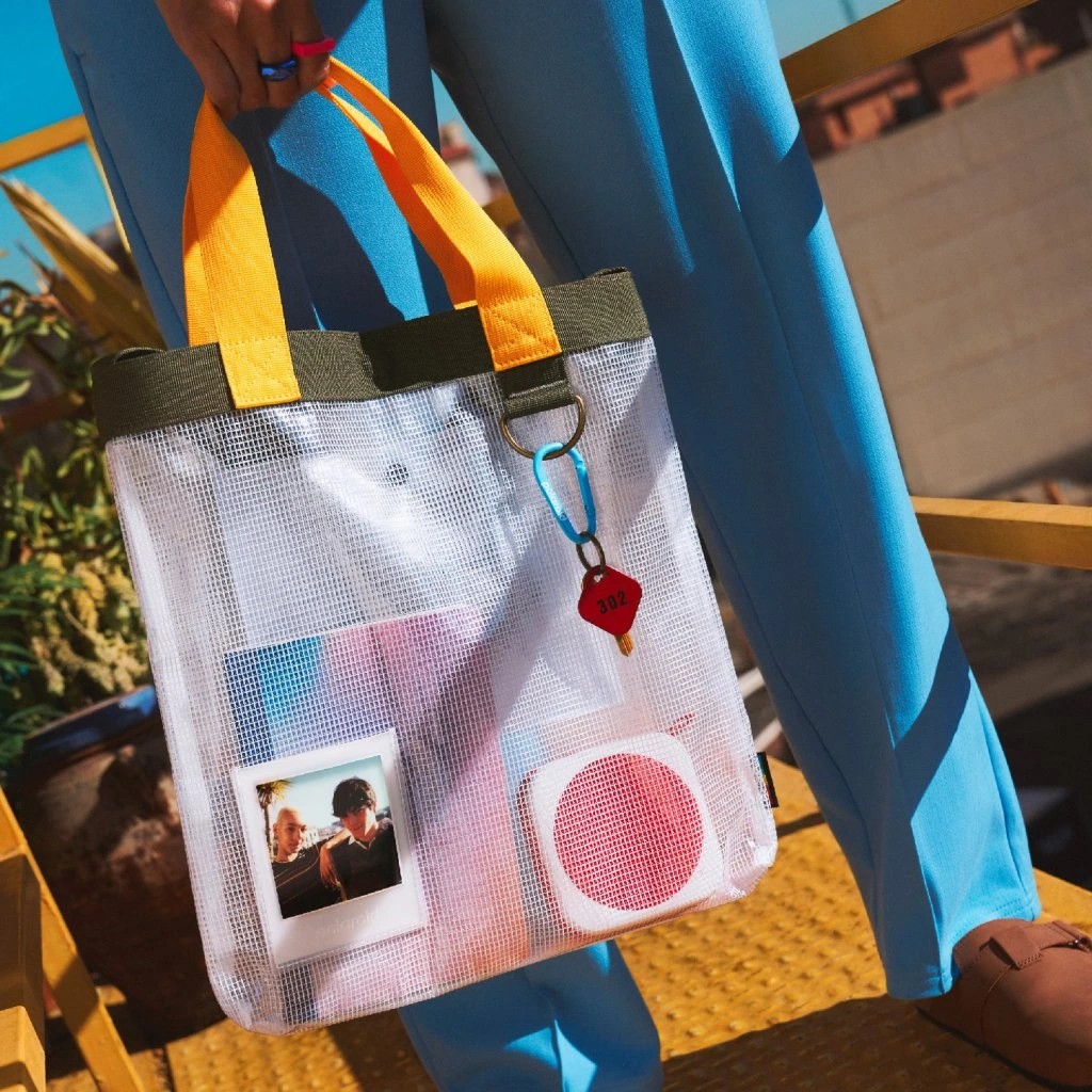 Polaroid Ripstop Tote Bag Clear в повседневном образе